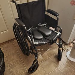 Medline Wheelchair 100 Dollars I Hve A Medline Bed Lift Also Just Let Me Know If Wanting Both Do Both For 250 