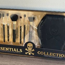 Makeup Brushes &. Mirror