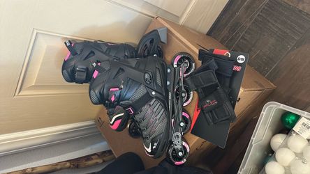 Women’s in-line rollerskates