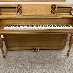 Story & Clark Flame Maple Console Upright Piano
