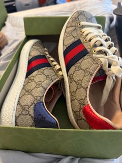 Size 37 Gucci sneaker $400 obo
