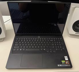 Lenovo - Legion Pro 5 16" 2.5K OLED Gaming Laptop - AMD Ryzen 7 8745HX 2025 - 32GB RAM - NVIDIA GeForce RTX 5060 - 1TB SSD - Eclipse Black