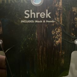 Shriek Mask And Hands 