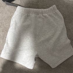 Essentials shorts size xxs in men’s