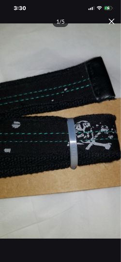 BOYS LEVI'S  LEVIS SKULL BELT. LARGE/XL 30-36.  NEW