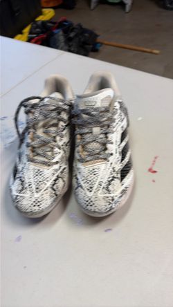 youth baseball/softball cleats