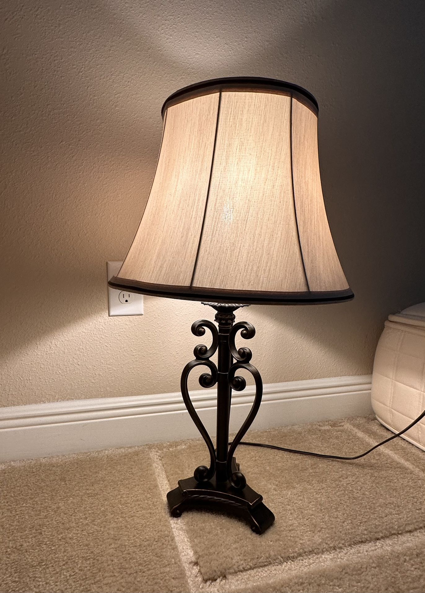 Set Of 2 Lamps