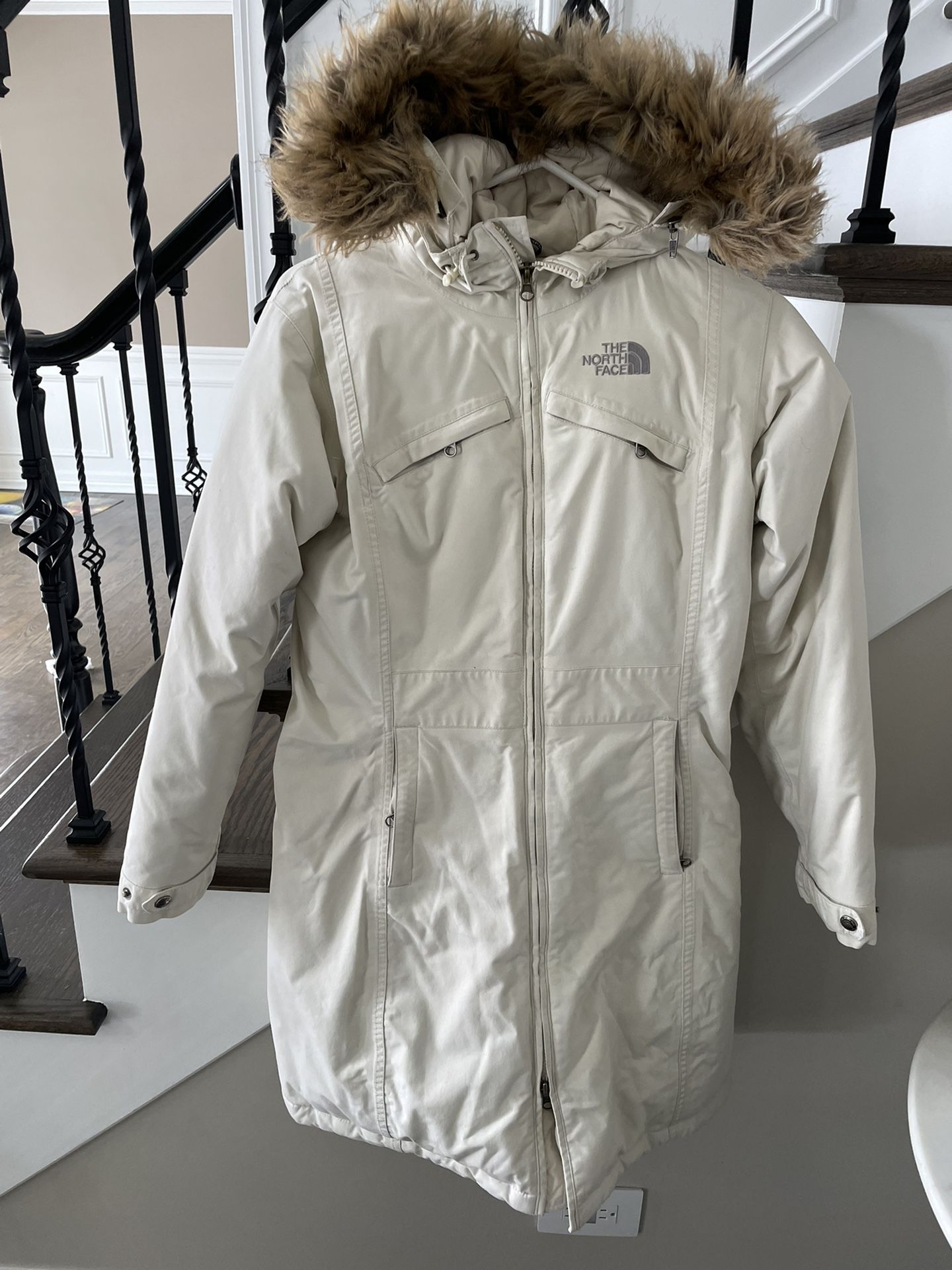 The north face parka size xs