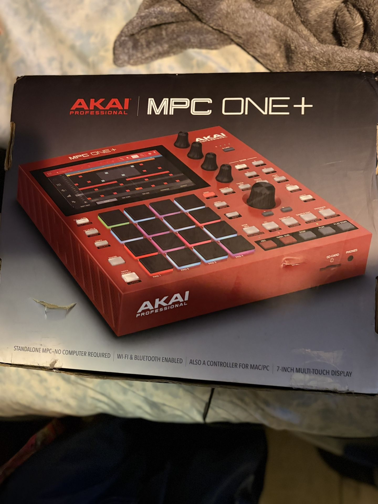 mpc one plus with extra keyboard mpc mini good bundle