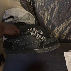 Travis Scott Black Phantom Size 9