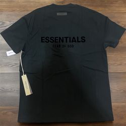 ESSENTIALS T SHIRT