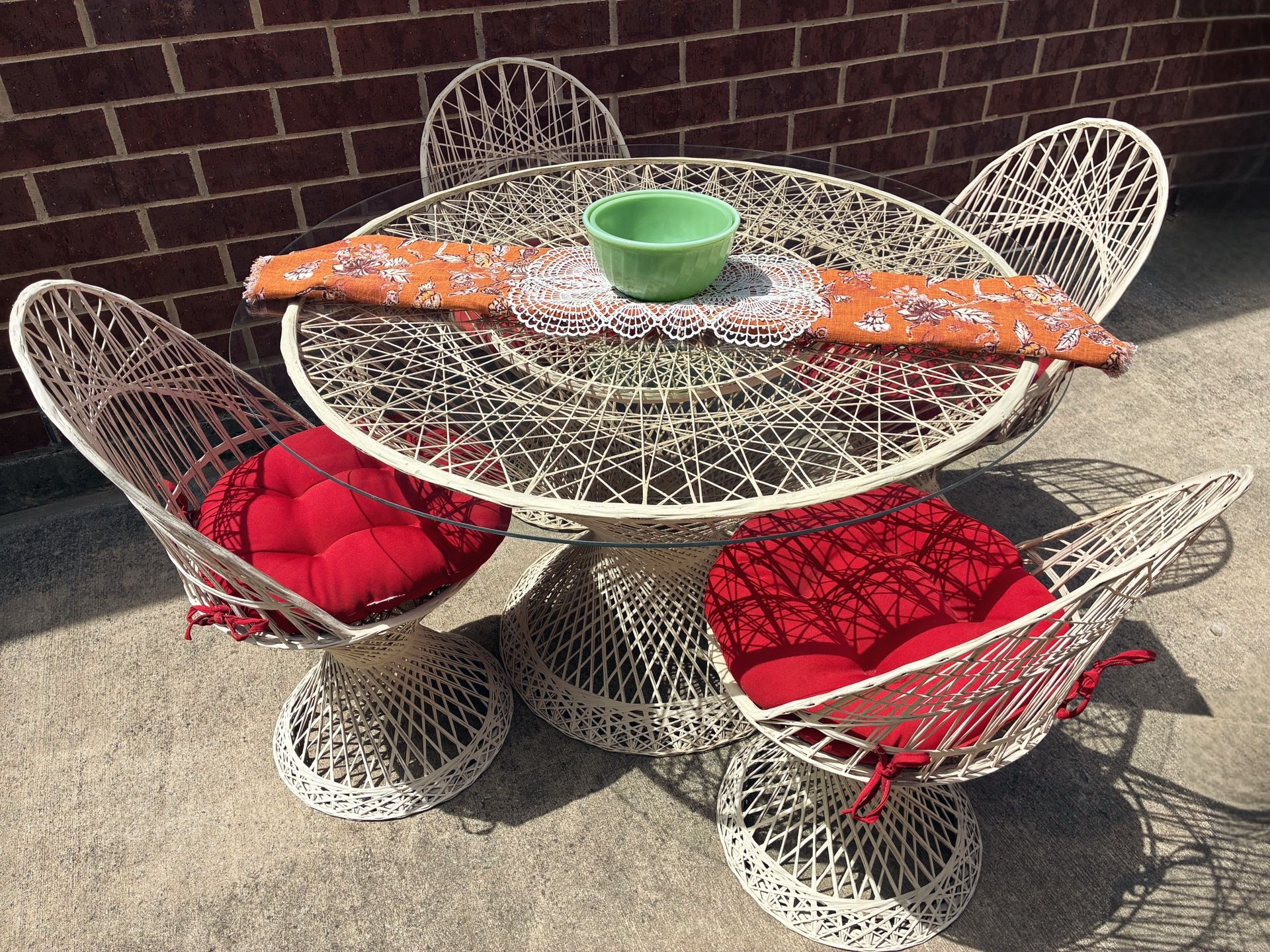 Vintage Russell Woodard Woven Dining Set – MCM Patio Furniture, 5-Piece w/ Glass Table