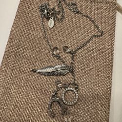 Boho Charm Necklace with Feather, Horseshoe & Crystal Accents – Lucky Symbol Jewelry