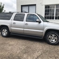 2004 Chevy Suburban  Motor 5,3