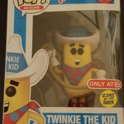 Twinkie The Kid #31 - Funko Pop Glow In The Dark 