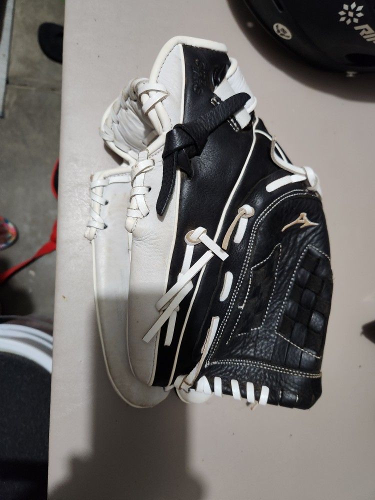 Gently Used Girls Softball Equipment