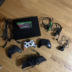 X Box One + Accessories 