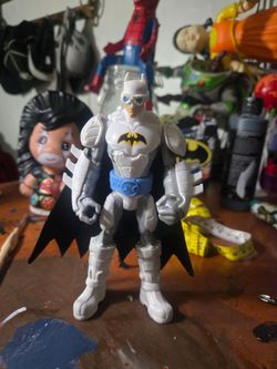 2011 Mattel Batman Power Attack Arctic Mission "Blizzard Buster" action figure.