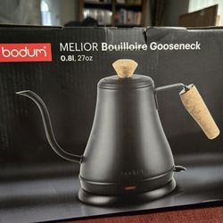 Bodum Gooseneck Kettle  New Power Base & Lid