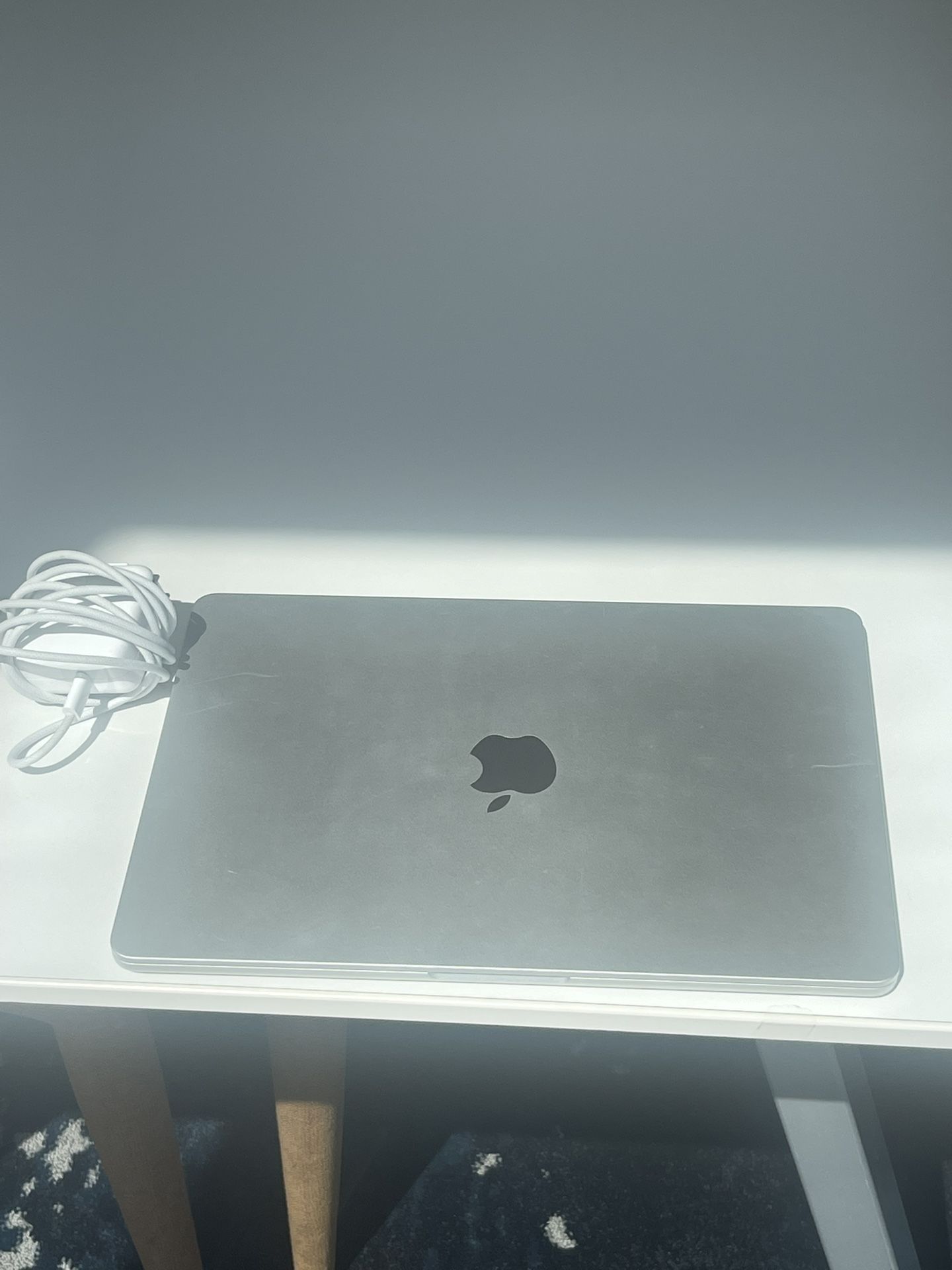 New Mac Air w/ Charger + original Box