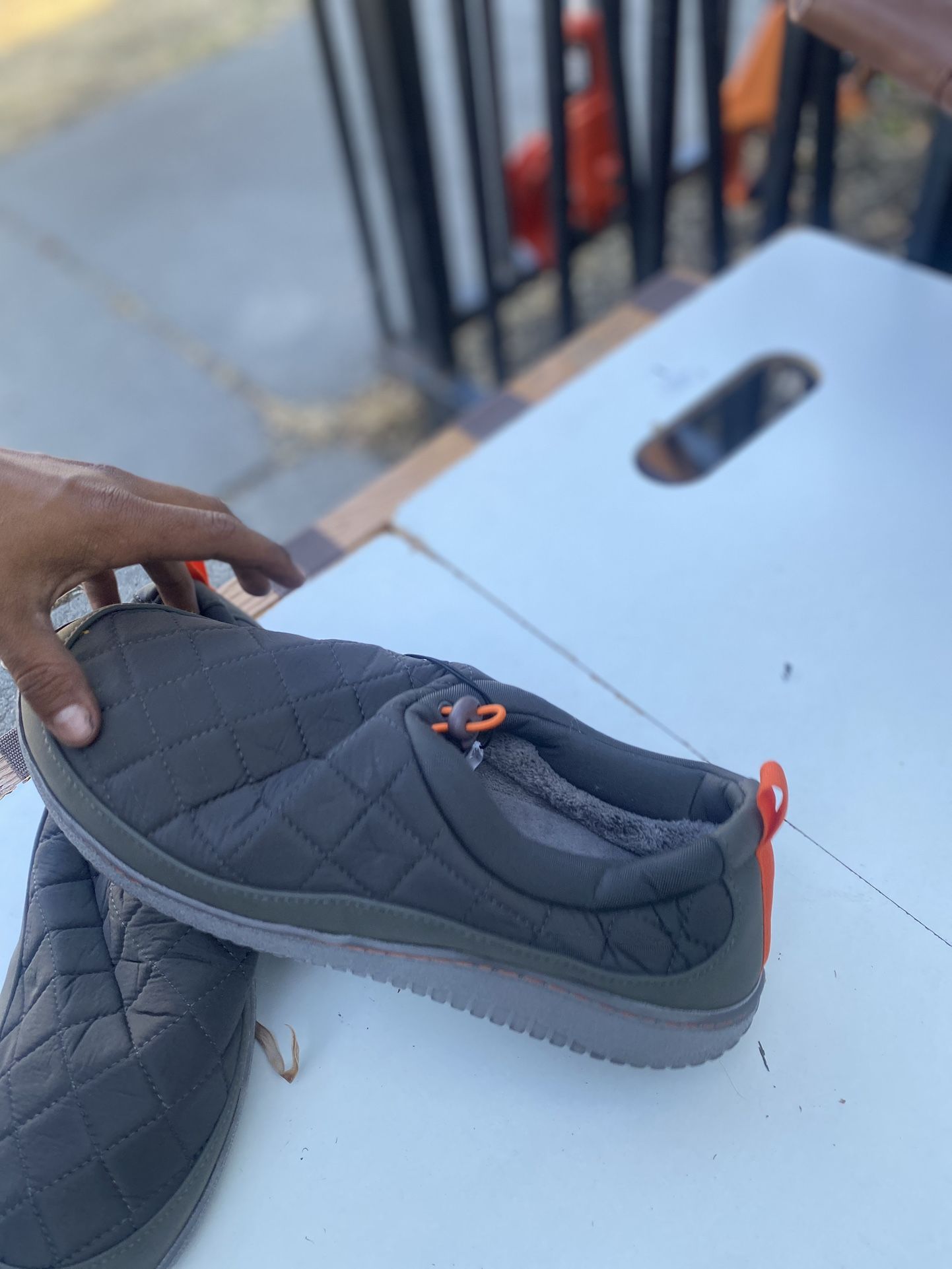 $10 Flip Flops