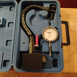 Central Tools Dial Indicator Set