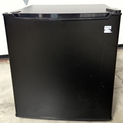 MINI FRIDGE - KENMORE