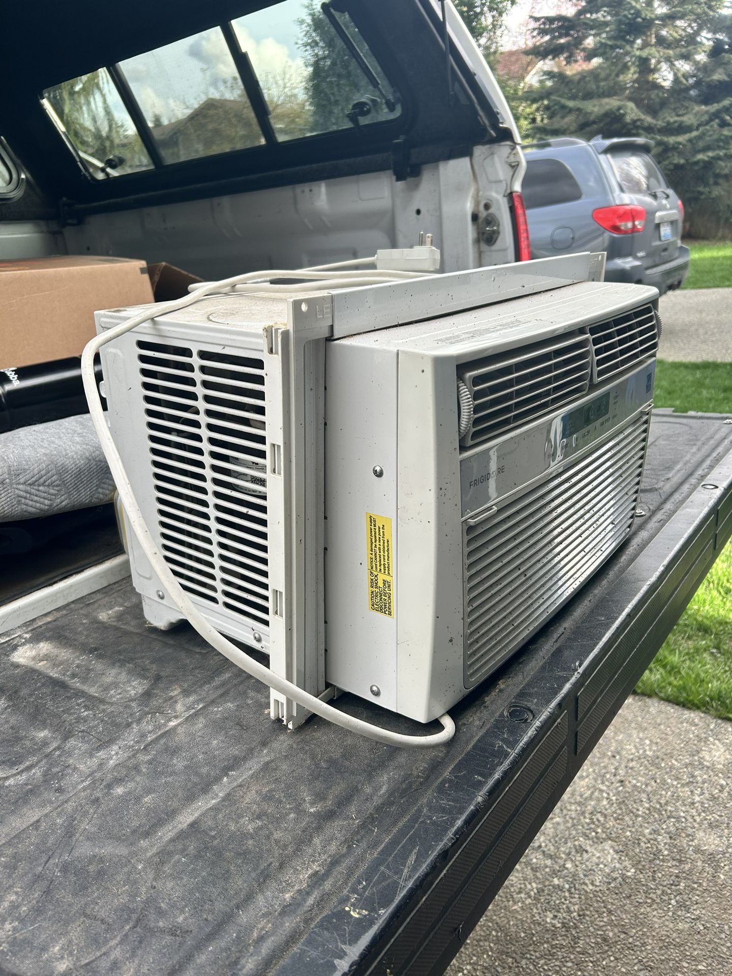 Frigidaire AC Unit