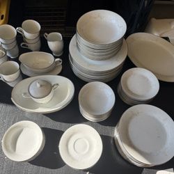Naritake China Set (Temptation)
