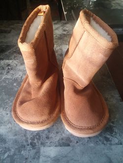 Childrens place brown boots