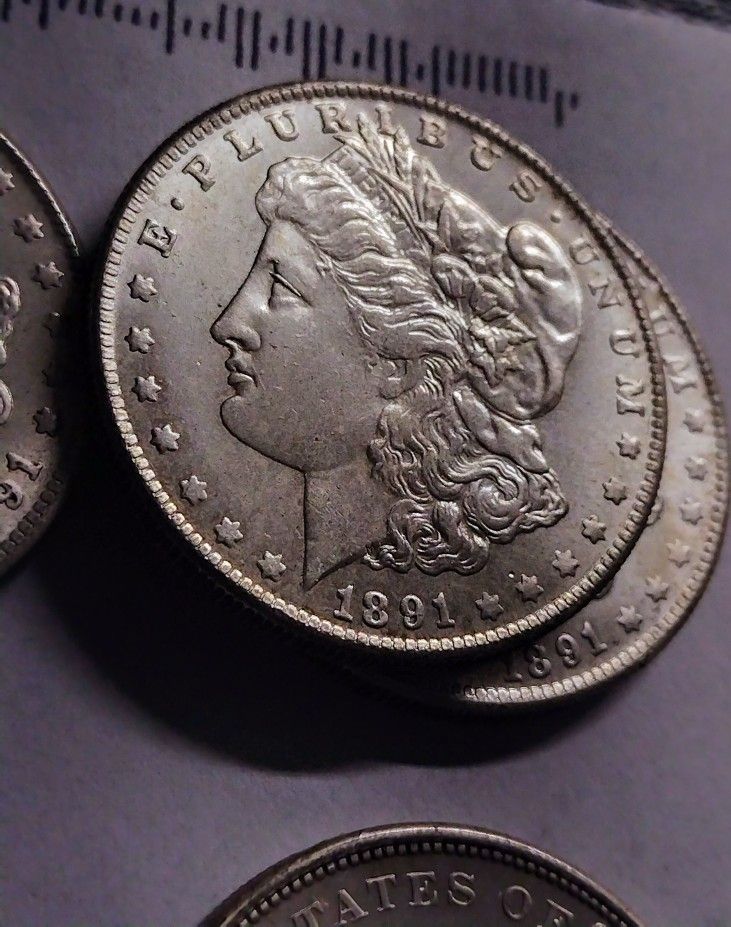 US 1891cc. Silver Plated Commemorative Coin**Gloss & High Relief Condition**
Diameter: 38X2.9mm./ 26.7 grams.

Material: Brass with Silver Plating
.