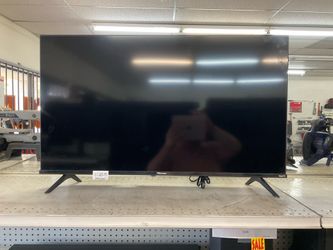 Roku Hisense 4 series-40 42” tv w/remote