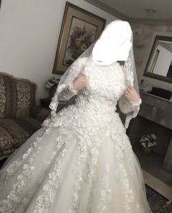 Gorgeous wedding dress