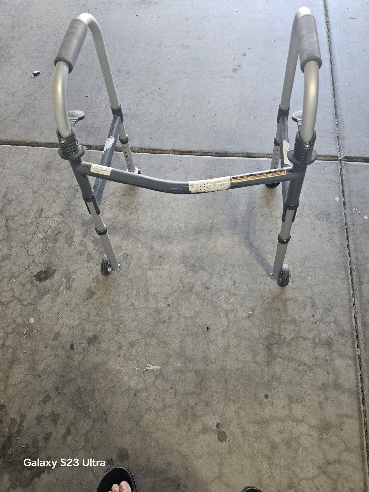 Walker Adustable Height
