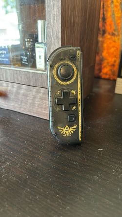 a Zelda-themed Nintendo Switch Joy-Con (Left)