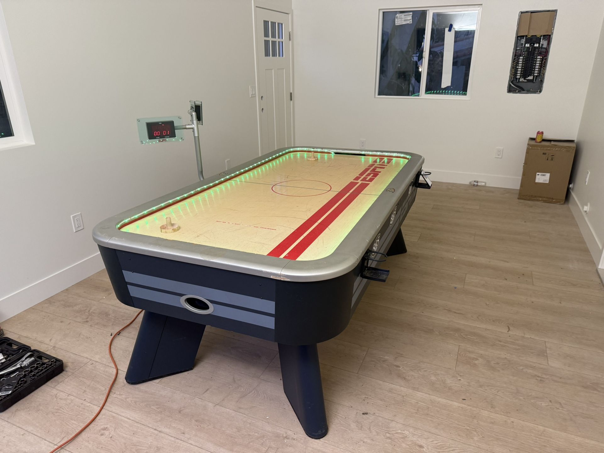 Air Hockey Table