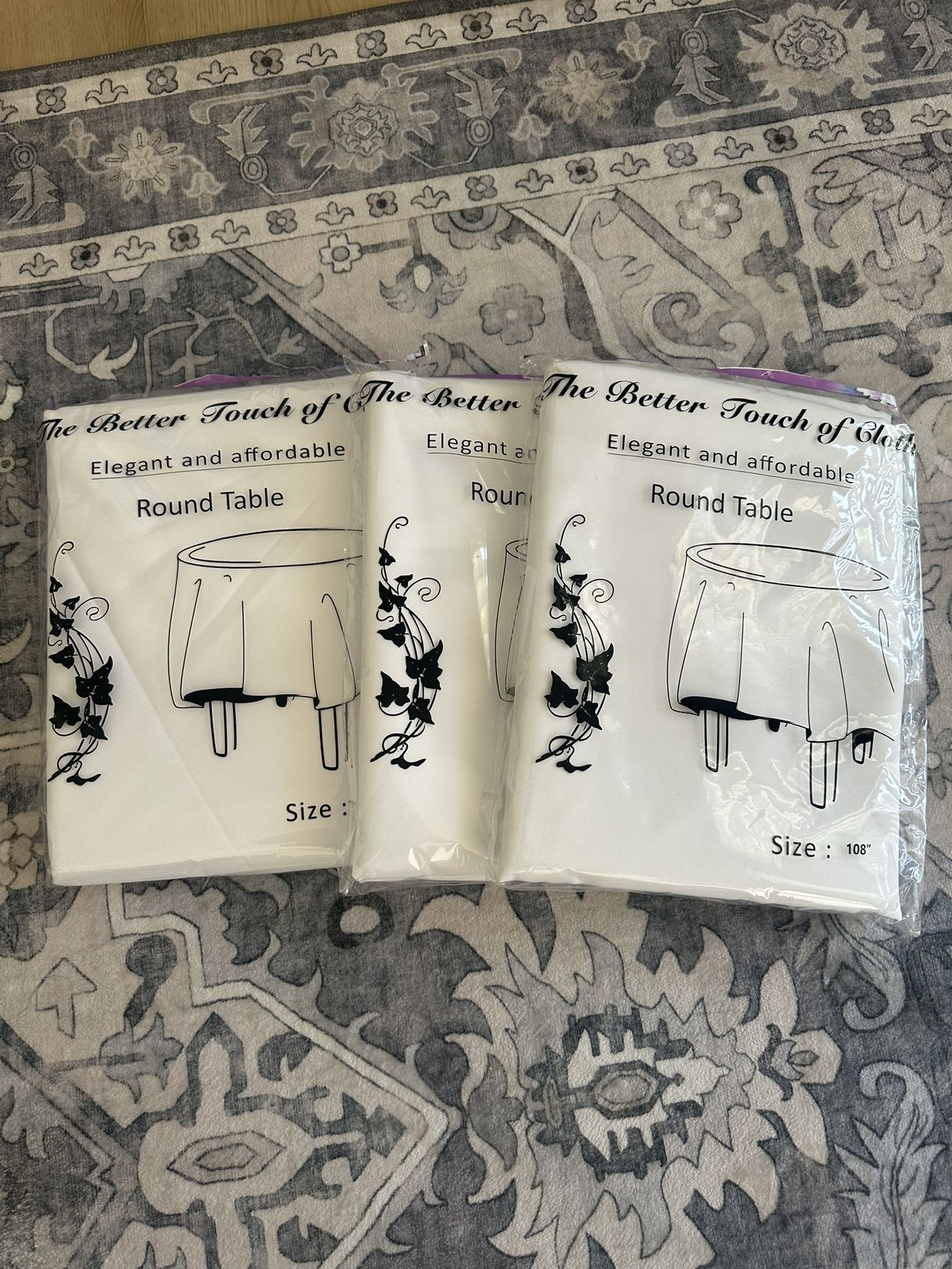 Round Table Cloths