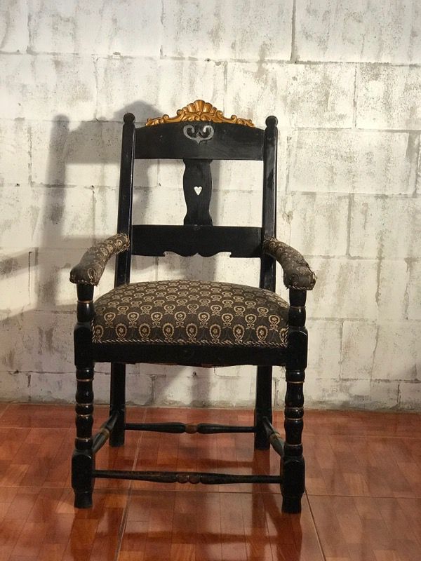 Chair, Antique Mahogany Accent
