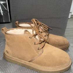Men’s Nuemel Ugg Boots Size 9