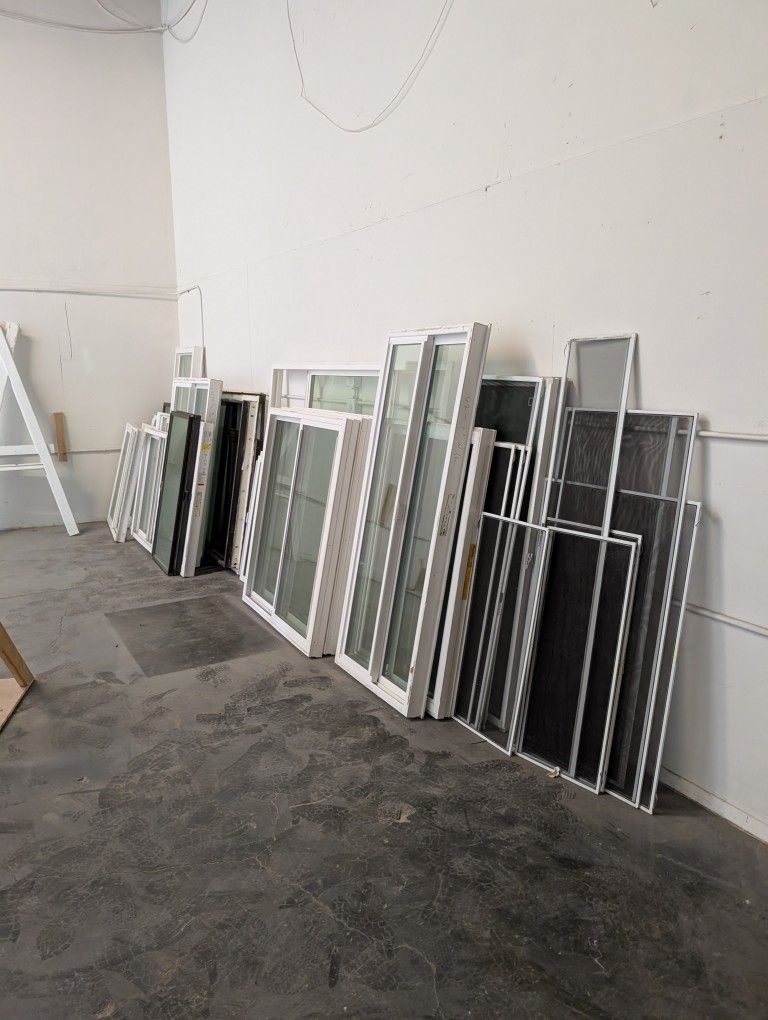 14 Used Milgard Windows.