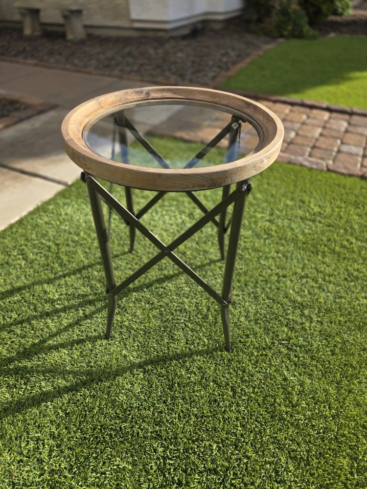 Round Side Table