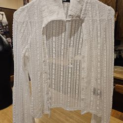Love83 White Lace Top - Size M