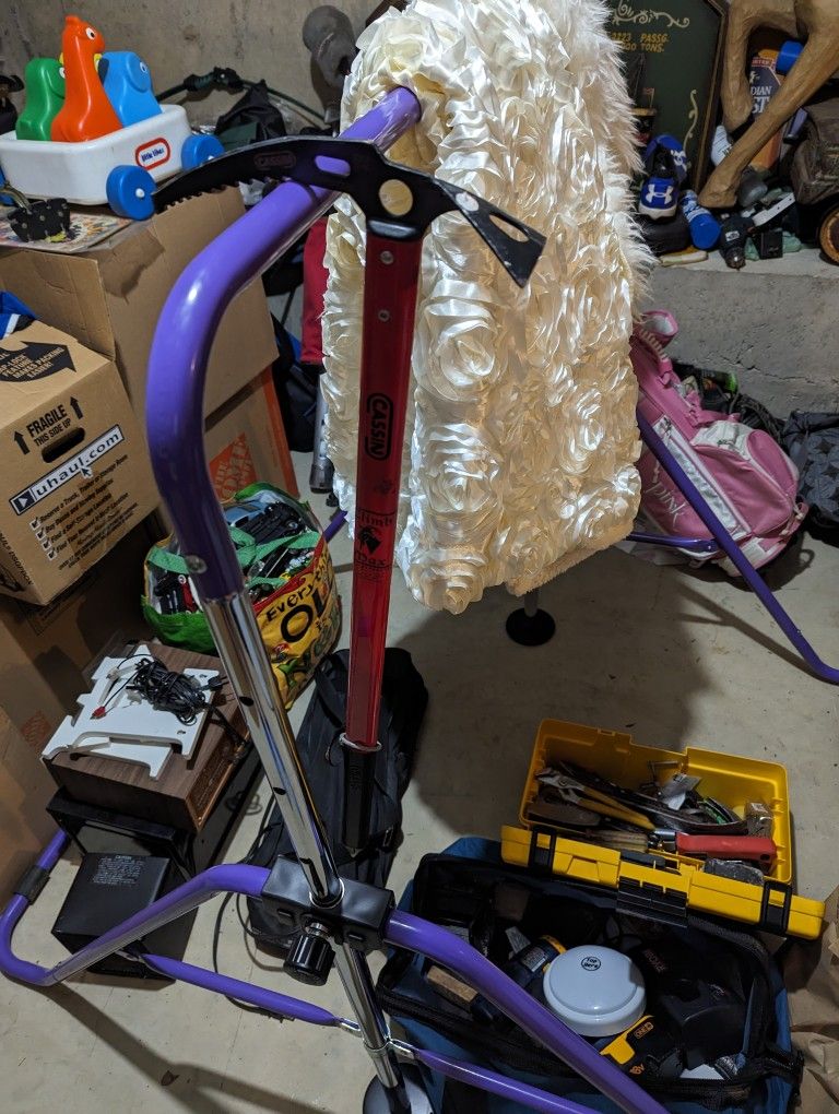 Ice Climbing Axe