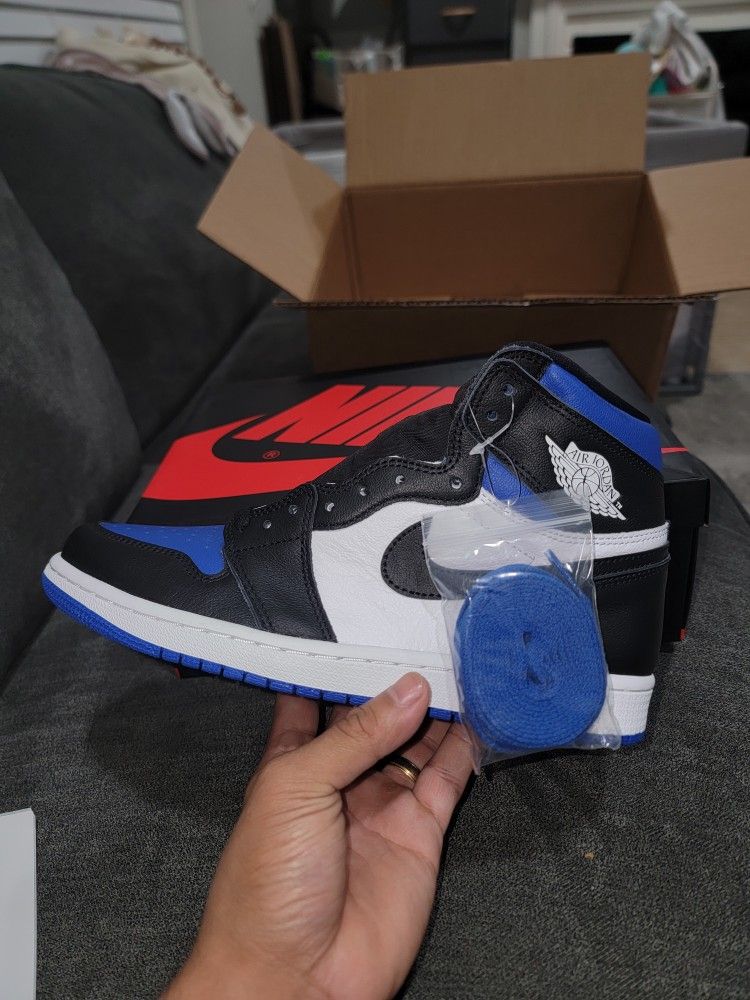 Jordan 1 Retro
"Royal Toe"