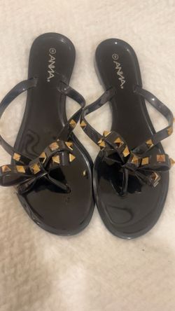 Women’s sandals