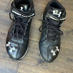 Underarmour Baseball Cleats 9.5 