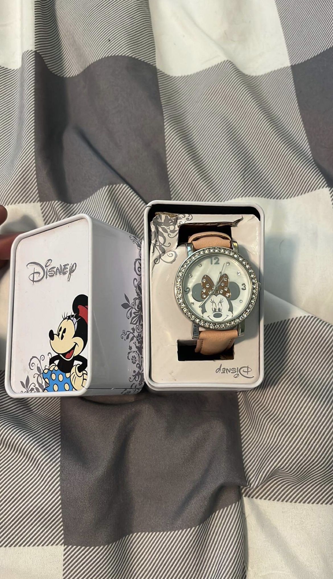 Minnie mouse watch