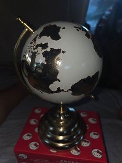 Gold Globe