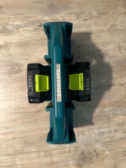 Batteries20V and 6 piece battery holder