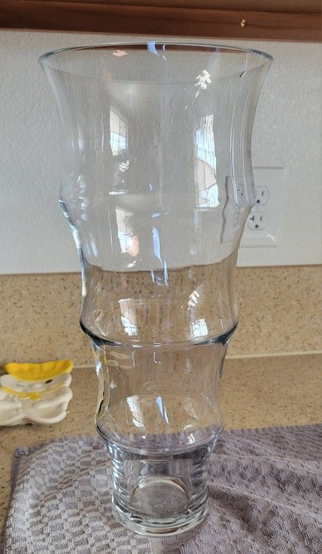 Large Clear Glass 15-1/4" Tall Flower Vase Centerpiece